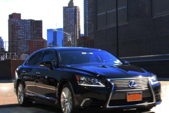 JFK Airport to Manhattan  Private 3-seat Sedan Transfer